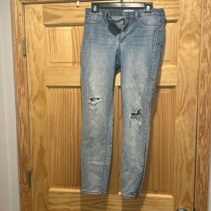 Size 31 Jessica Simpson skinny jeans
